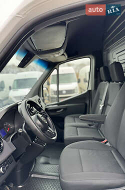 Грузовой фургон Mercedes-Benz Sprinter 2020 в 