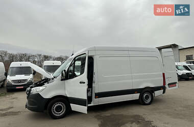 Грузовой фургон Mercedes-Benz Sprinter 2020 в 