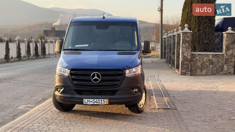 Вантажний фургон Mercedes-Benz Sprinter 2020 в Сваляві