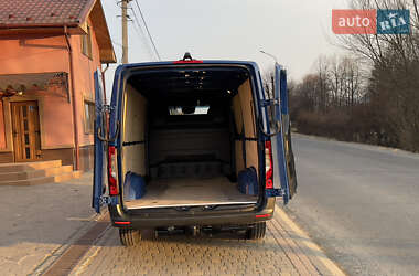 Грузовой фургон Mercedes-Benz Sprinter 2020 в 