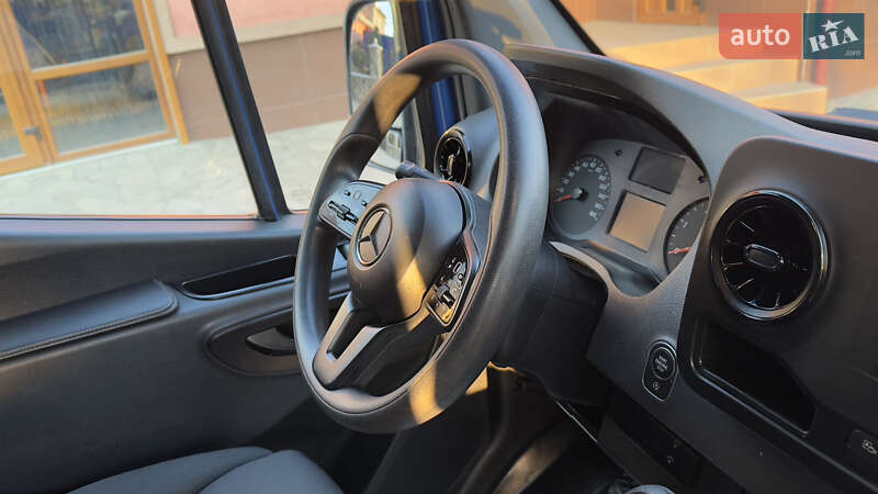 Вантажний фургон Mercedes-Benz Sprinter 2020 в Сваляві