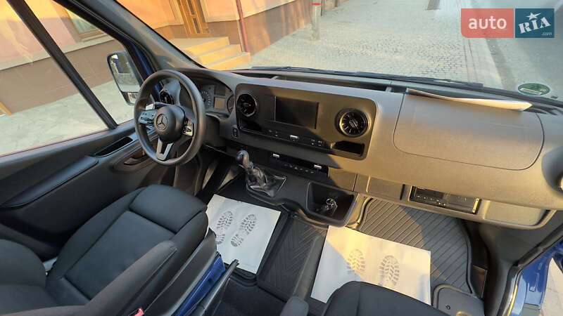 Вантажний фургон Mercedes-Benz Sprinter 2020 в Сваляві