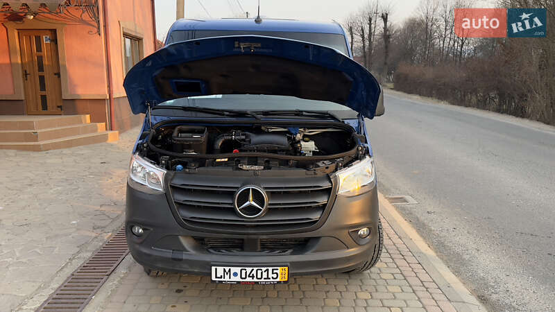 Вантажний фургон Mercedes-Benz Sprinter 2020 в Сваляві