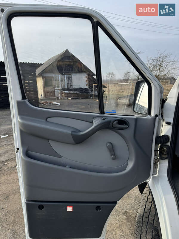 Мікроавтобус Mercedes-Benz Sprinter 2002 в Долині