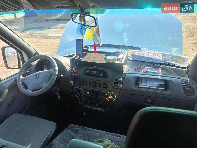 Вантажопасажирський фургон Mercedes-Benz Sprinter 2002 в Теребовлі
