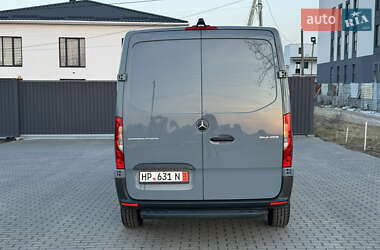 Вантажний фургон Mercedes-Benz Sprinter 2021 в 