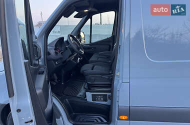 Вантажний фургон Mercedes-Benz Sprinter 2021 в 