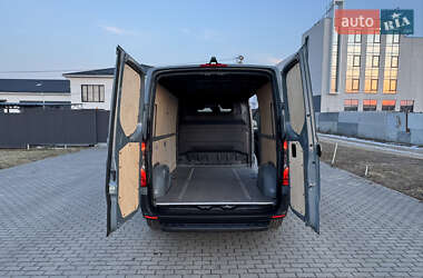 Вантажний фургон Mercedes-Benz Sprinter 2021 в 
