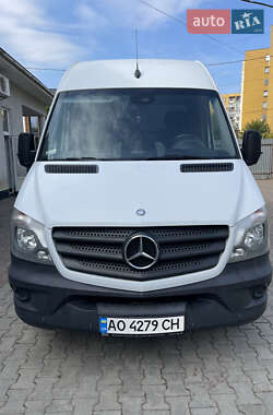 Вантажний фургон Mercedes-Benz Sprinter 2015 в Ужгороді