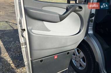 Вантажопасажирський фургон Mercedes-Benz Sprinter 2004 в 