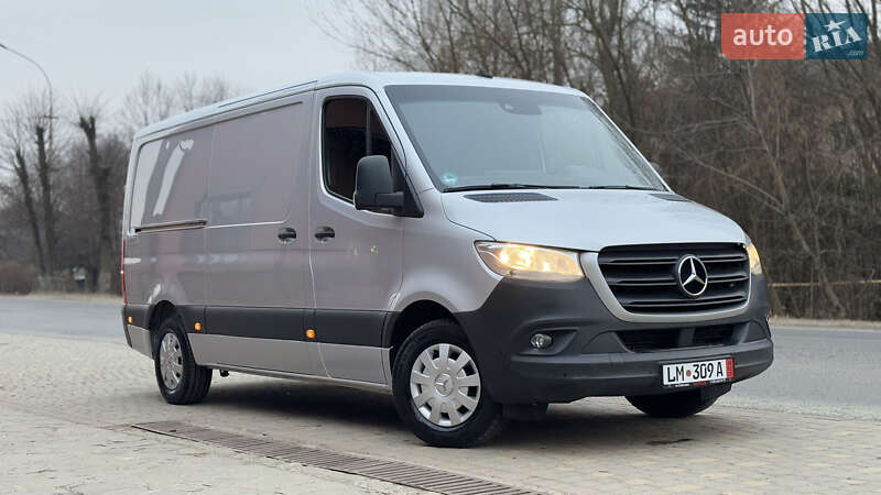 Грузовой фургон Mercedes-Benz Sprinter 2020 в Сваляве