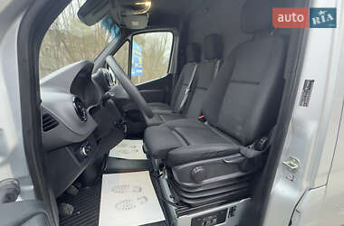 Грузовой фургон Mercedes-Benz Sprinter 2020 в 