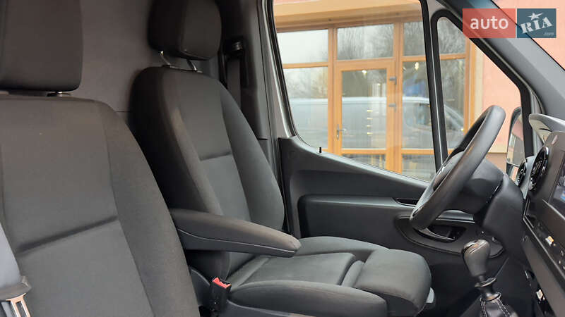 Грузовой фургон Mercedes-Benz Sprinter 2020 в Сваляве