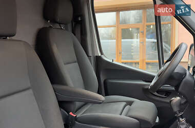 Грузовой фургон Mercedes-Benz Sprinter 2020 в 