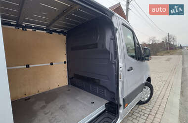 Грузовой фургон Mercedes-Benz Sprinter 2020 в 