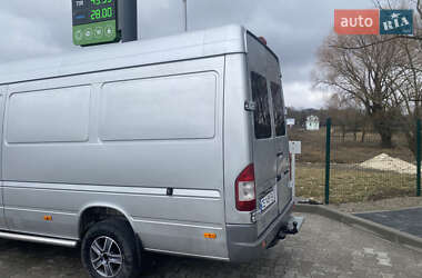 Грузовой фургон Mercedes-Benz Sprinter 2004 в 