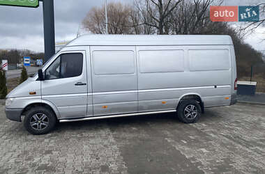 Грузовой фургон Mercedes-Benz Sprinter 2004 в 
