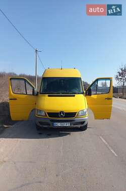 Грузовой фургон Mercedes-Benz Sprinter 2004 в 