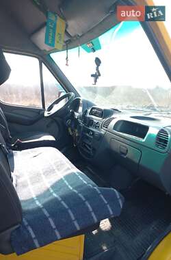 Грузовой фургон Mercedes-Benz Sprinter 2004 в 