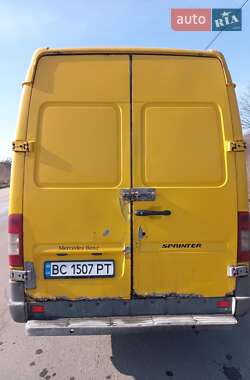 Грузовой фургон Mercedes-Benz Sprinter 2004 в 