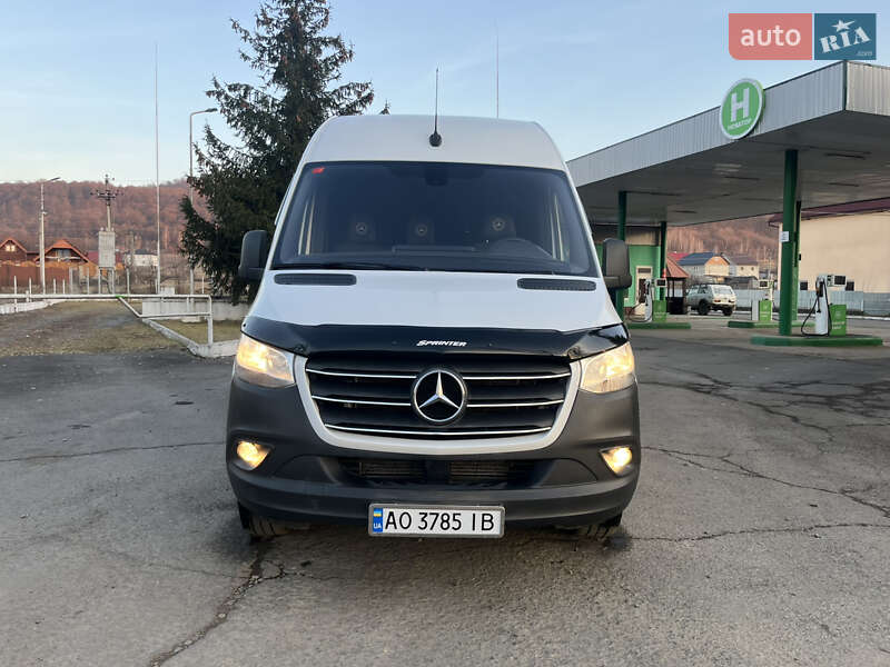 Микроавтобус Mercedes-Benz Sprinter 2020 в Тячеве