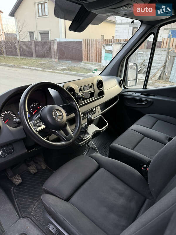 Вантажний фургон Mercedes-Benz Sprinter 2018 в Києві