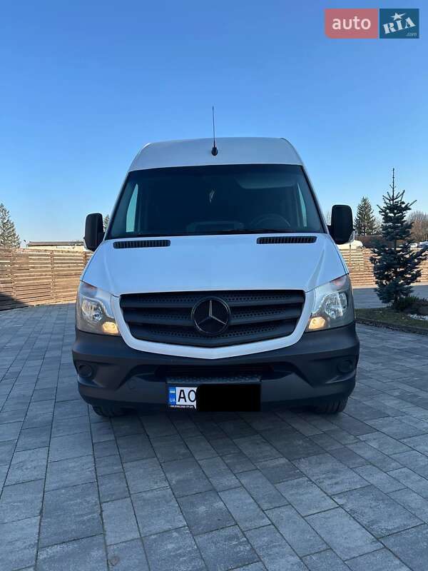 Мікроавтобус Mercedes-Benz Sprinter 2016 в Тячеві
