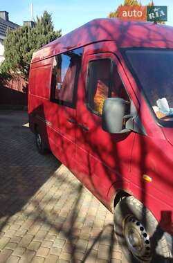 Грузовой фургон Mercedes-Benz Sprinter 1998 в 