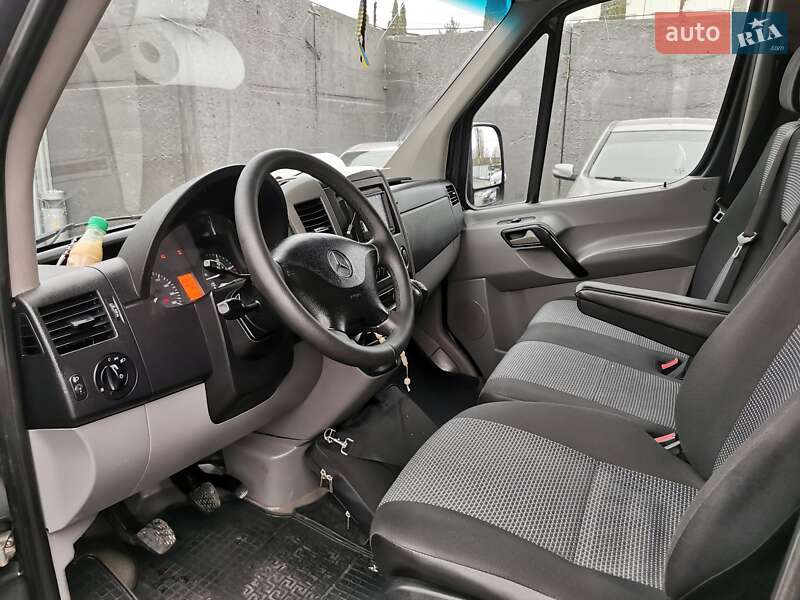 Грузопассажирский фургон Mercedes-Benz Sprinter 2010 в Хмельницком