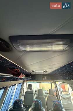 Микроавтобус Mercedes-Benz Sprinter 2005 в 