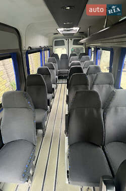 Микроавтобус Mercedes-Benz Sprinter 2010 в 