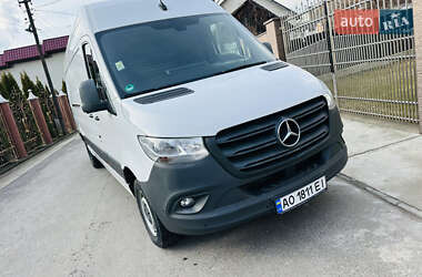 Грузовой фургон Mercedes-Benz Sprinter 2018 в 