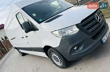 Грузовой фургон Mercedes-Benz Sprinter 2018 в 