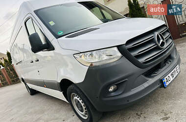 Грузовой фургон Mercedes-Benz Sprinter 2018 в 