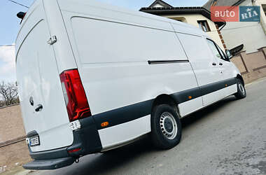 Грузовой фургон Mercedes-Benz Sprinter 2018 в 