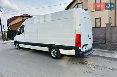 Грузовой фургон Mercedes-Benz Sprinter 2018 в 
