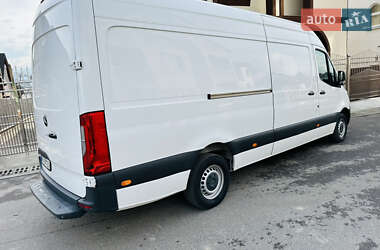 Грузовой фургон Mercedes-Benz Sprinter 2018 в 