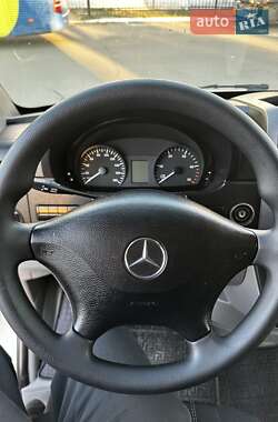 Грузовой фургон Mercedes-Benz Sprinter 2016 в 
