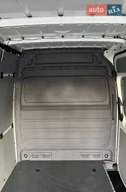 Грузовой фургон Mercedes-Benz Sprinter 2016 в 