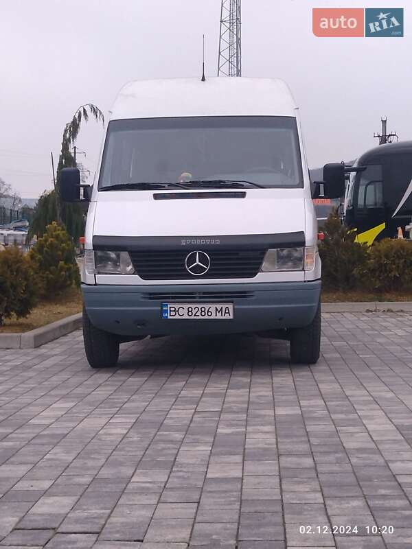 Туристический / Междугородний автобус Mercedes-Benz Sprinter 1997 в Шептицькому