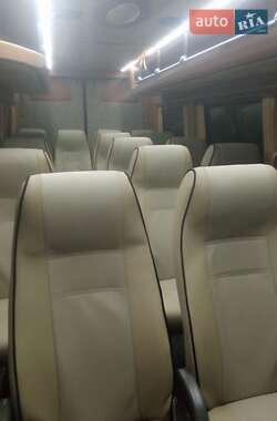 Туристичний / Міжміський автобус Mercedes-Benz Sprinter 2013 в 