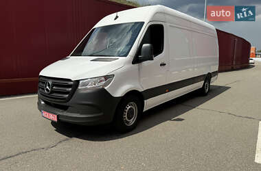 Грузовой фургон Mercedes-Benz Sprinter 2018 в 