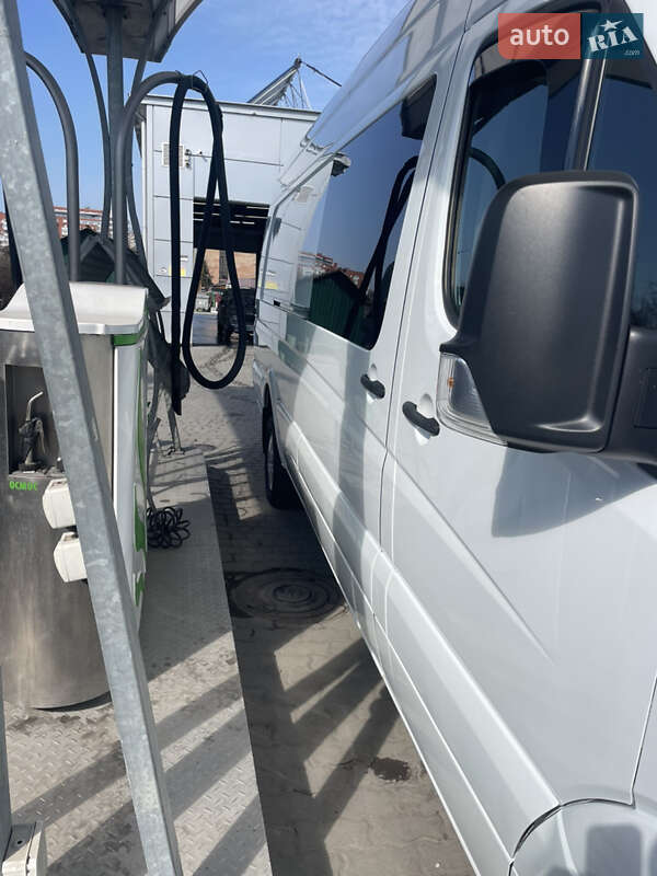 Грузопассажирский фургон Mercedes-Benz Sprinter 2017 в Тернополе фото 22 Грузопассажирский фургон Mercedes-Benz Sprinter 2017 в Тернополе