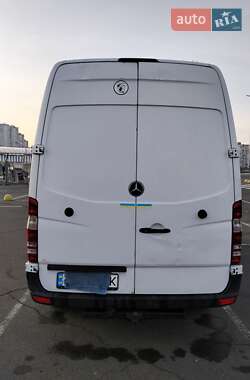 Грузовой фургон Mercedes-Benz Sprinter 2009 в 