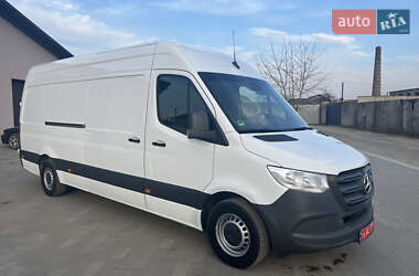 Грузовой фургон Mercedes-Benz Sprinter 2018 в 