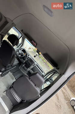 Вантажопасажирський фургон Mercedes-Benz Sprinter 2013 в 