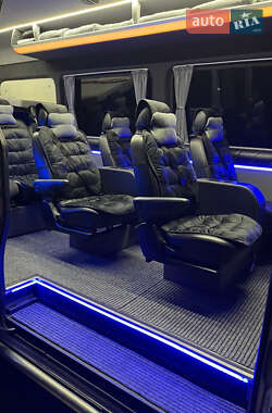 Микроавтобус Mercedes-Benz Sprinter 2012 в 