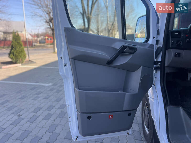 Туристический / Междугородний автобус Mercedes-Benz Sprinter 2014 в Черновцах