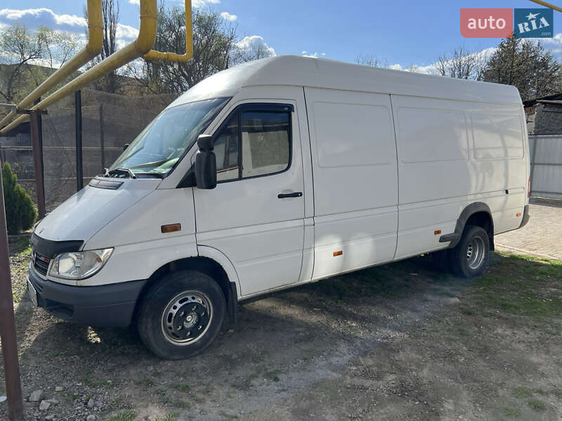 Вантажний фургон Mercedes-Benz Sprinter 2003 в 