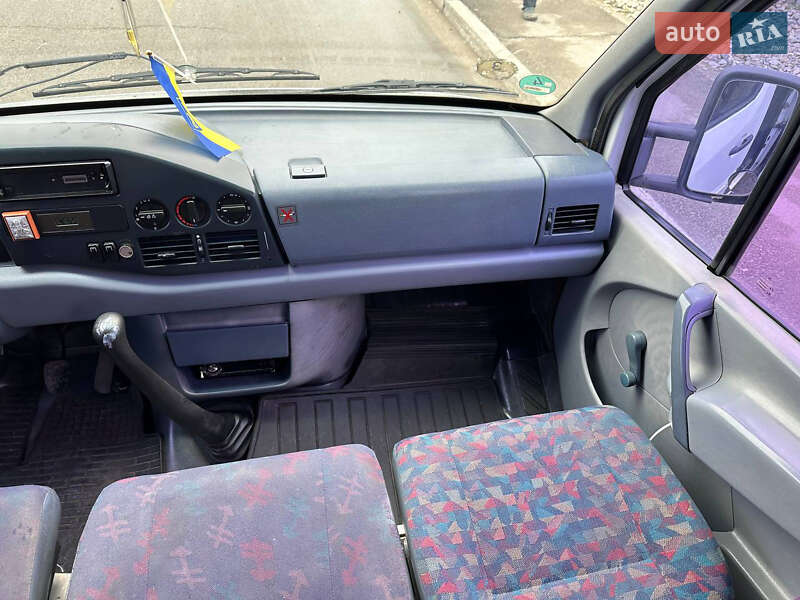 Туристичний / Міжміський автобус Mercedes-Benz Sprinter 2000 в Дніпрі
